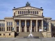 Berlin, le Konzerthaus. Crédit: //de.wikipedia.org/ (image de taille réduite)