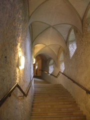 L'escalier qui mène à la grotte du pèlerinage, sous la Chapelle N.-Dame des Sept Douleurs. Cliché personnel