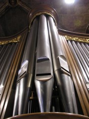 Les tuyaux d'une des tourelles de l'orgue. Cliché personnel