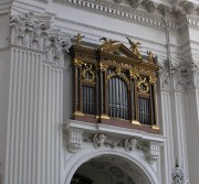 Autre vue de l'orgue de choeur du transept sud (orgue factice). Cliché personnel