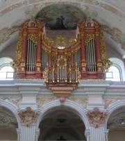 Une vue très réussie de cet orgue au buffet baroque. Cliché personnel (au zoom)
