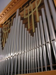 Le Cerneux-Péquignot: autre vue de la façade de l'orgue. Cliché personnel