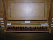 Le Cerneux-Péquignot: la console de l'orgue. Cliché personnel