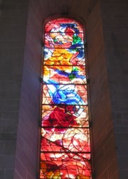 Détail d'un des vitraux de Chagall. Cliché personnel