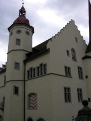 Vue de l'Hôtel de Ville de Sursee, face à la Pfarrkirche. Cliché personnel