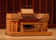Console de l'orgue de la Ball State University. Crédit: www.gouldingandwood.com/
