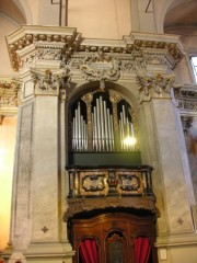 Vue d'ensemble du buffet droit (sud) de l'orgue. Cliché personnel