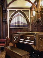 Orgue Casavant de 2 claviers à l'église St.-John de Lunenburg (Nouvelle Ecosse). Crédit: www.uquebec.ca/musique/orgues/