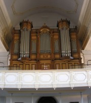 Vue de face de l'orgue de Belfaux. Cliché personnel