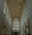 Vue intérieure de la nef de la Bath Abbey. Crédit: //en.wikipedia.org/