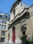 Vue de la façade de N.-Dame-des-Blancs-Manteaux. Crédit: www.uquebec.ca/~uss1010/orgues/france/