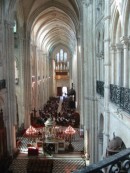 Vue de la nef de la cathédrale de Noyon, jour de l'inauguration des orgues. Crédit: M. B. Dedieu