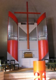Vue de l'orgue Mathis de face. Cliché personnel