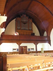 Vue de l'orgue Mutin-C.-Coll depuis l'entrée du choeur. Cliché personnel