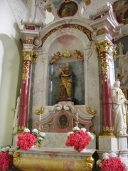 Autel de la Vierge à gauche de l'entrée du choeur. Cliché personnel