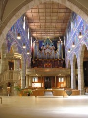 Autre vue de la nef en direction du Grand orgue. Cliché personnel