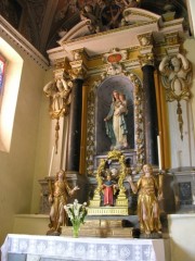 Un autel de l'église de Cama. Cliché personnel