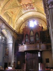 Une vue de l'orgue en tribune depuis la nef. Cliché personnel