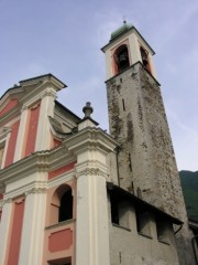 Eglise de Vira Gambarogno. Cliché personnel (fin mai 2008)