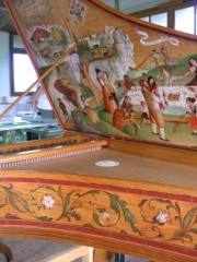 Décor peint du clavecin italien. Chez le facteur J.M. Chabloz. Cliché personnel