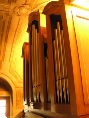 Vue globale de l'orgue en tribune. Cliché personnel