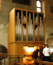 Une dernière vue de l'orgue Mascioni. Cliché personnel