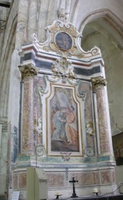 Vue d'un autel à droite à l'entrée de la nef (la Visitation). Cliché personnel