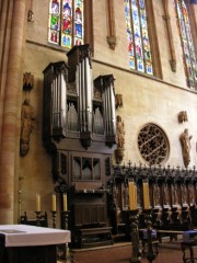 L'orgue de choeur (photo prise de jour). Cliché personnel