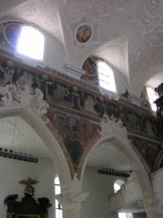 Elévation du mur Sud de la nef avec les fresques du 15ème s. Cliché personnel