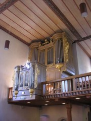 Vue de la tribune et de l'orgue Kuhn. Cliché personnel