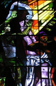 Détail du vitrail du Martyre de St Pierre. Cliché personnel