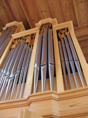 Autre vue de la Montre de l'orgue en contre-plongée. Cliché personnel