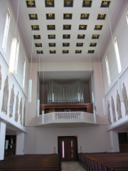 Vue globale de la nef en direction de la Montre restante de l'orgue. Cliché personnel