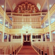 Une vue de l'intérieur de la Neue-Kirche d'Arnstadt avec l'orgue Bach en haut. Crédit: www.arnstadt.de/