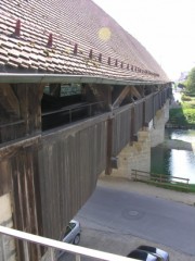 Autre vue du pont en bois d'Aarberg, une curiosité du 16ème s. Cliché personnel