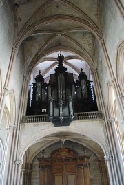 Vue de la nef en direction des orgues. Cliché personnel
