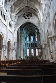 Une vue de la nef en direction du choeur. Cliché personnel