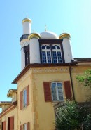 Vue du minaret Suchard à Serrières. Cliché personnel (en août 2009)