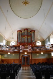Vue axiale de la nef en direction de l'orgue. Cliché personnel