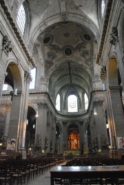 Vue intérieure de l'église St-Sulpice en direction du choeur. Cliché personnel