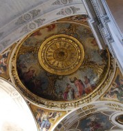 Coupole peinte de la croisée du transept. Cliché personnel
