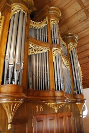 Vue rapprochée de l'orgue Stölli. Cliché personnel