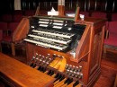 Ancienne console de l'orgue de Louisville. Crédit: http://organsociety.bsc.edu/BrowseKeydesks.php