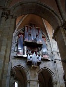 Vue du grand orgue Rieger du Dom de Bamberg. Crédit: //de.wikipedia.org/w/index.php?title=Datei:Bamberger_Dom_BW_3.JPG&filetimestamp=20080719124632