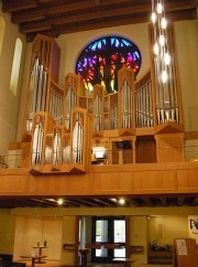 Vue de l'orgue avec éclairage artificiel. Cliché personnel