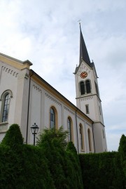 Vue extérieure de l'église de Menznau. Cliché personnel (sept. 2010)