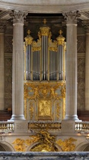 L'orgue Clicquot reconstitué. Chapelle Royales de Versailles. Crédit: //fr.wikipedia.org/