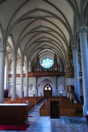 La vaste nef et l'orgue. Cliché personnel