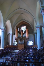 Vue de la nef en direction du grand orgue Mathis. Cliché personnel