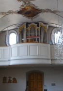 Vue de l'orgue Späth de l'église catholique de Zizers. Cliché personnel (juill. 2010)